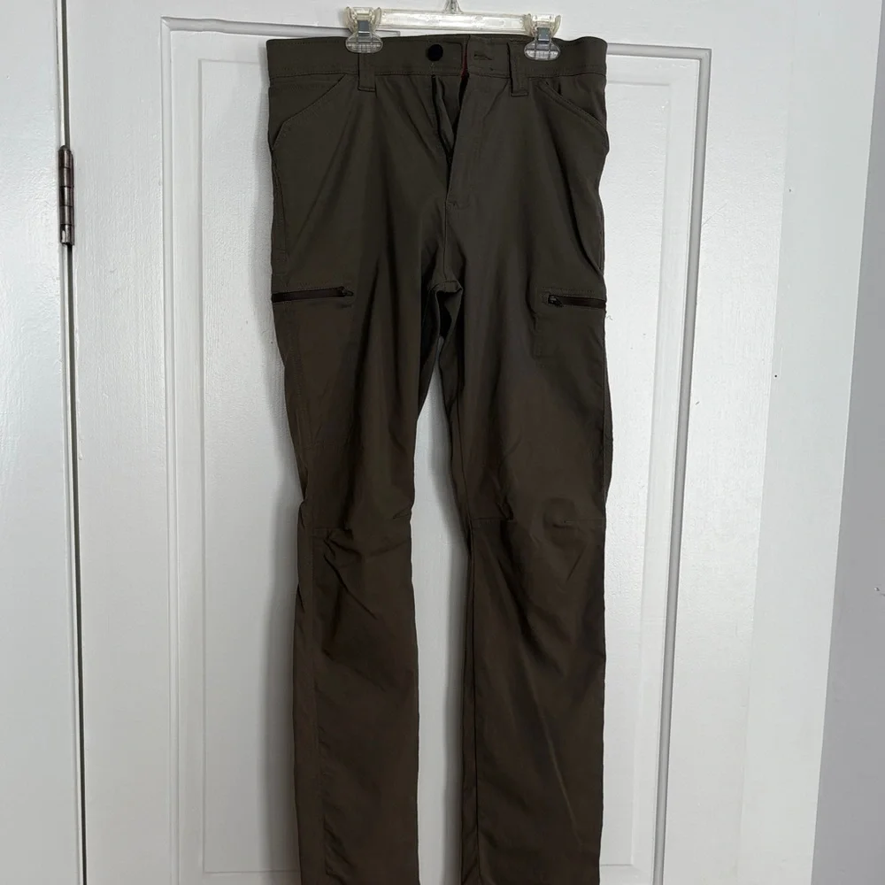Wrangler Men's‎ Elastic Dark Olive Cargo Pants 30/32